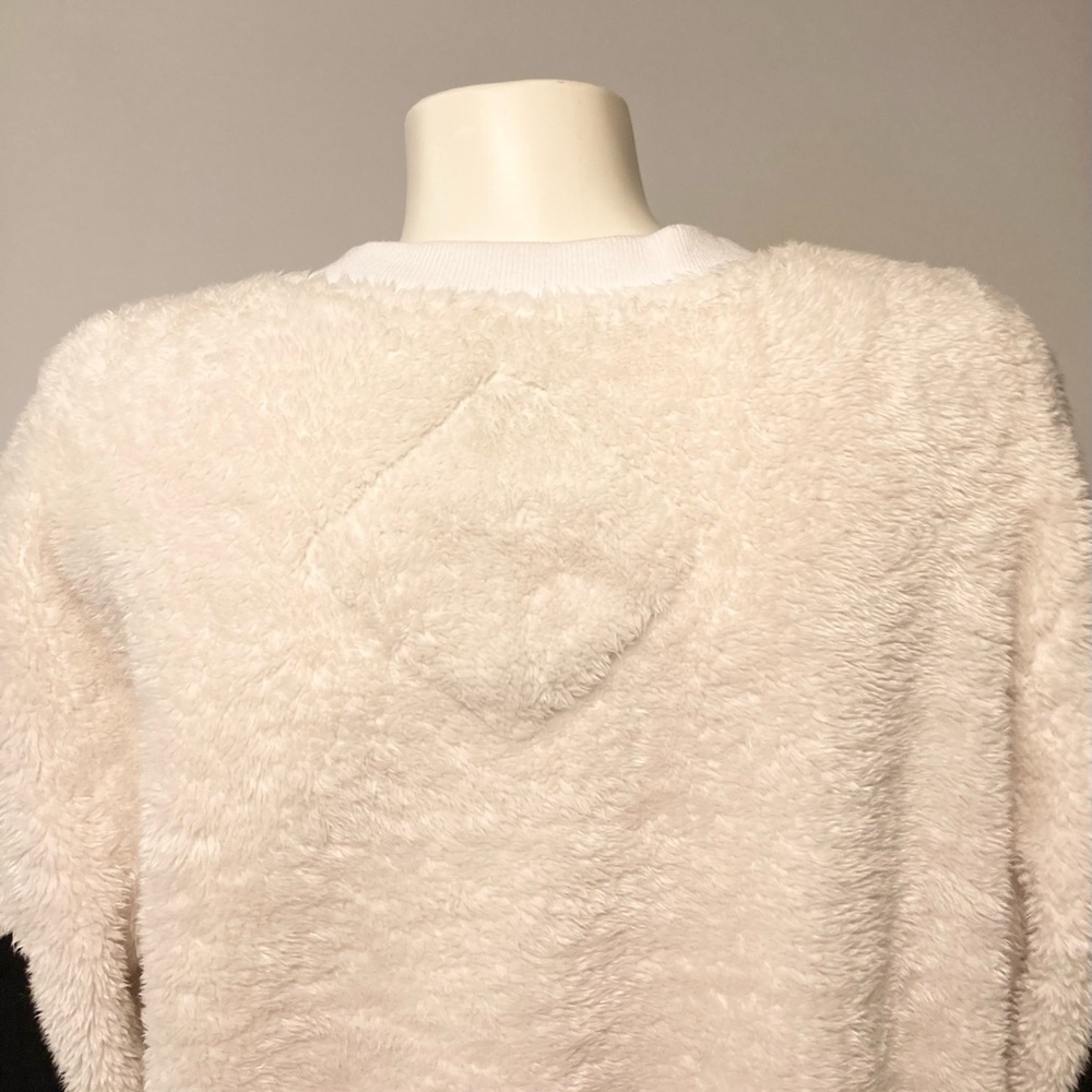 UGG Oatmeal Black Polyester Nylon Faux Fur Oversized Sweater Pullover size S - Picture 9 of 15